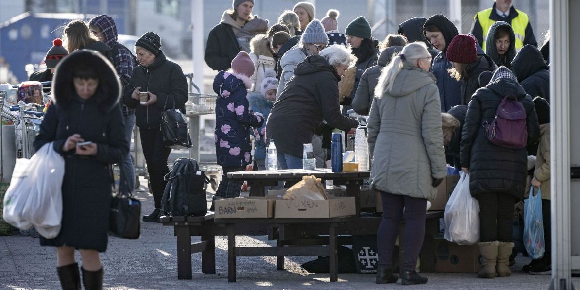 (Arkiv) Der kan blive rift om de ukrainske flygtninge som arbejdskraft. De havde arbejde i hjemlandet, og mange har uddannelser, som de kan bruge i det land, de kommer til.