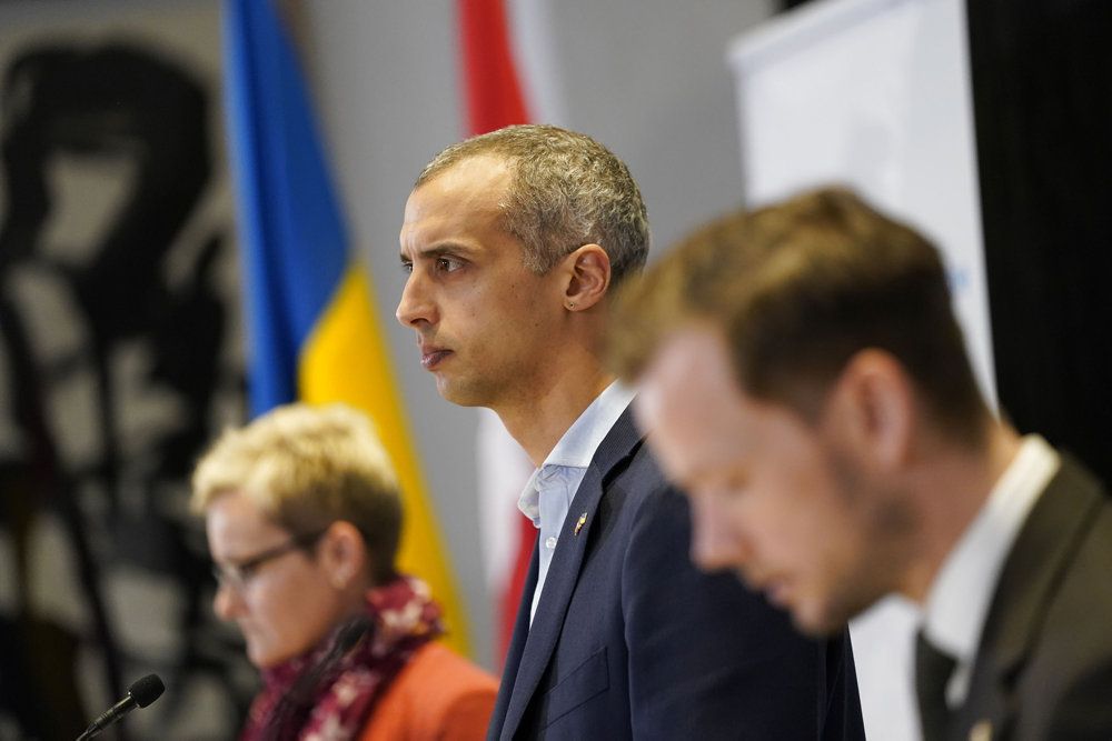 Udlændinge- og integrationsminister Mattias Tesfaye, børne- og undervisningsminister Pernille Rosenkrantz-Theil samt beskæftigelsesminister Peter Hummelgaard holder pressemøde.