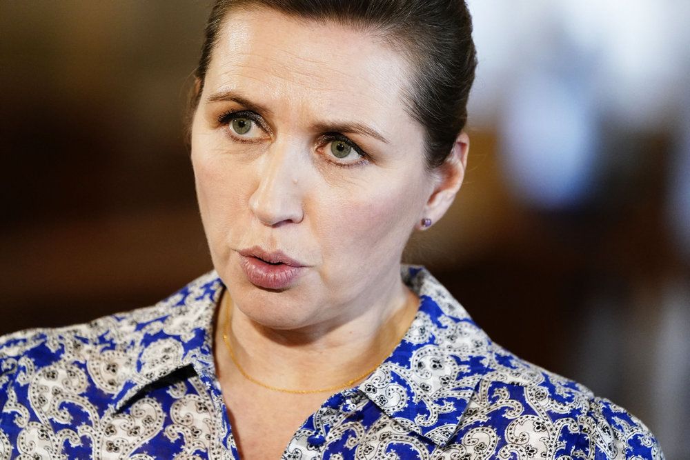Statsminister Mette Frederiksen afholder kort pressemøde efter spørgetime i Folketingssalen.