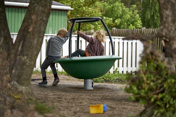 Manglen på pædagoger er så ekstrem, at tusindvis af ledige stillinger ikke kunne besættes i sidste halvår af 2021, skriver Bupl.