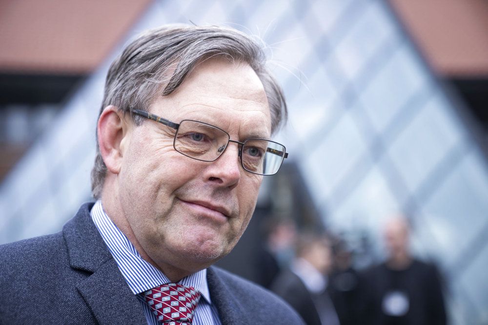 Erik Høgh-Sørensen ankommer til Dansk Folkepartis ekstraordinære årsmøde i Herning søndag 23. januar 2022.