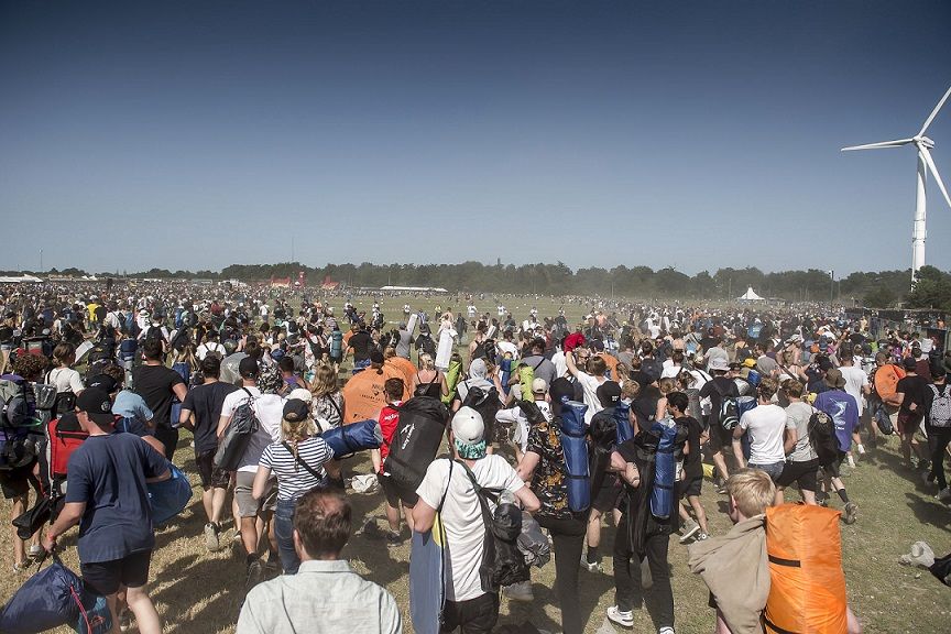 Roskilde Kommune står overfor en kæmpe udfordring, når Roskilde Festivals mange gæster ankommer 2. juli samtidig med, at byen har etapestart i Tour de France.