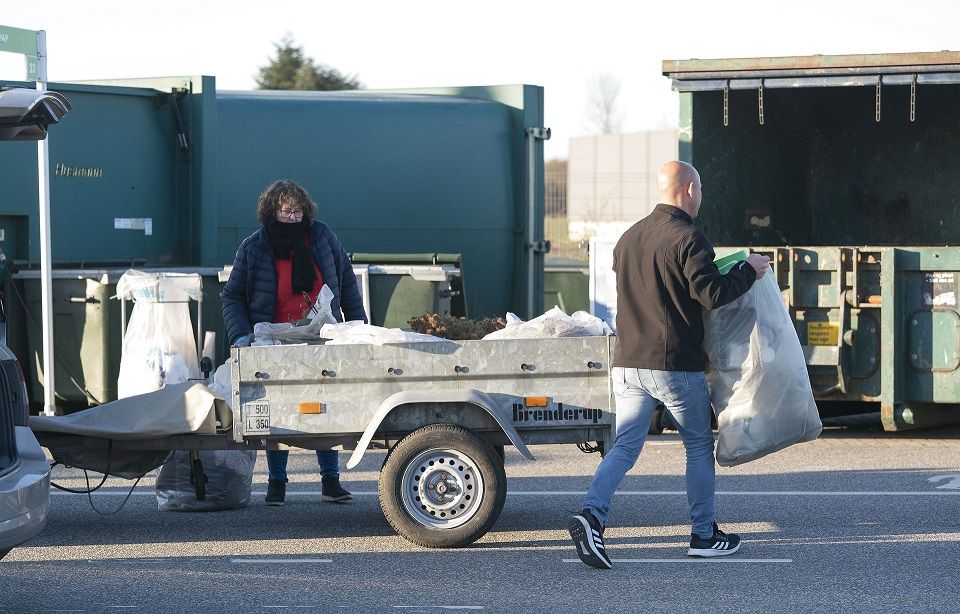 Snart kan borgere i Fredericia komme af med affald døgnet rundt på kommunens to genbrugspladser.