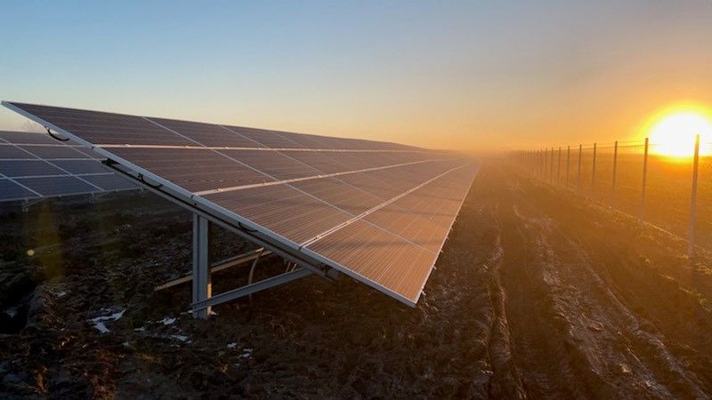 En gruppe borgere i Brenderup har etableret deres egen solcellepark på eget initiativ. Projektet går under navnet 'Sol over Brenderup', og projektet er udbudt i folkeaktier.