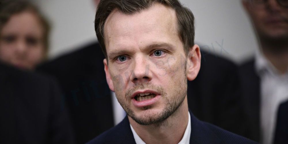 (Arkiv) Tildelingen af tidlig pension løbet ikke løbsk, siger beskæftigelsesminister Peter Hummelgaard. "Tværtimod. Både søgningen og tildelingen er på et meget kontrolleret niveau."