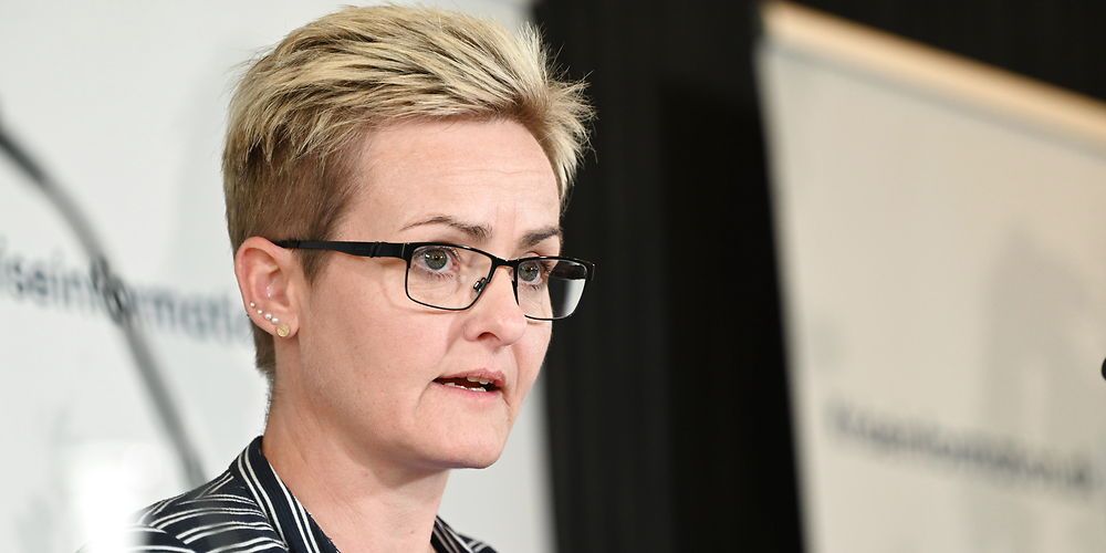 Børne- og undervisningsminister Pernille Rosenkrantz-Theil udstedte løfter for 2-3 milliarder kroner, men spørgsmålet er om hendes udmelding har dækning i Finansministeriet. Det skriver NB-Mediers chefredaktør Arne Ullum i denne analyse.
