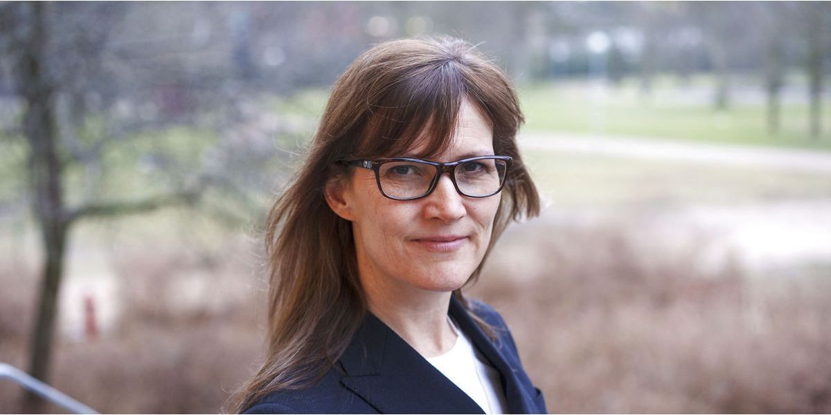 "Der opstår mange udfordringer og skabes meget usikkerhed som konsekvens af den utrolige lange sagsbehandling i Udlændingestyrelsen!". Det skriver Helsingørs borgmester Benedikte Kiær (K).