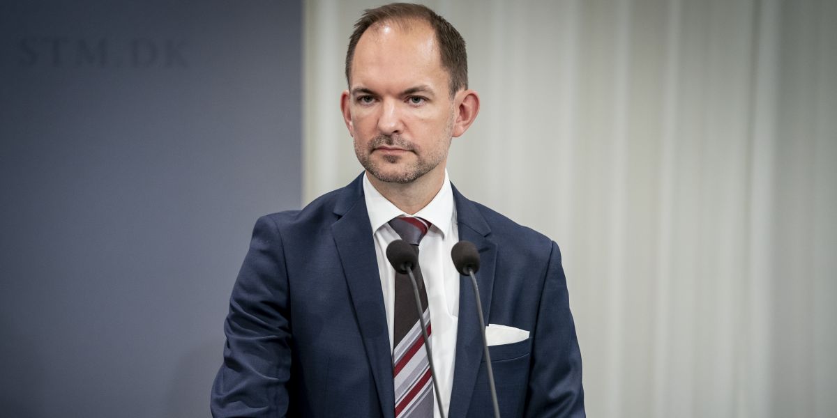 Skatteminister Jeppe Bruus (S) har netop præsenteret regeringens udspil til en grøn skattereform. Den indeholder en klækkelig rabat til bl.a. Aalborg Portland.