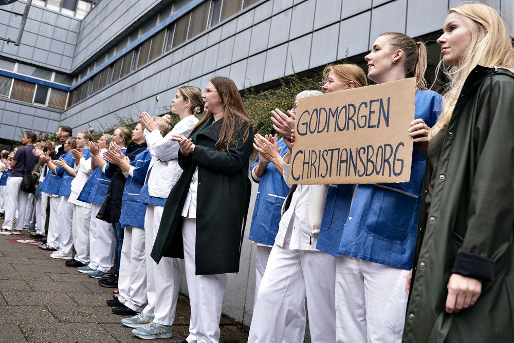 I sommer demonstrerede mange sygeplejersker over deres løn og arbejdsforhold. (Arkivfoto).