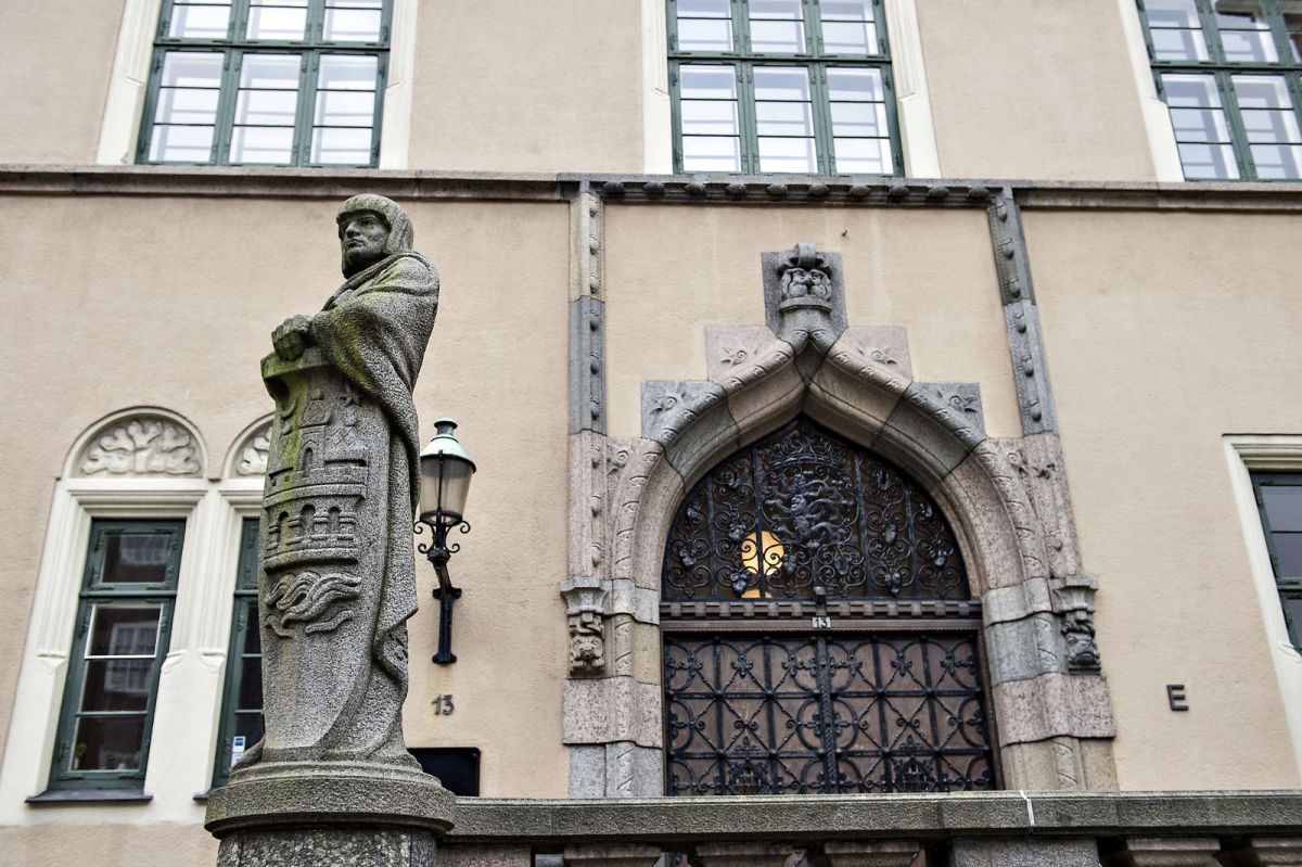 Byrådspolitikere i Aalborg er enige om, at beskyldningen om overvågningen af medarbejdere er så alvorlig, at den skal tages meget seriøst, og at KL skal inddrages.