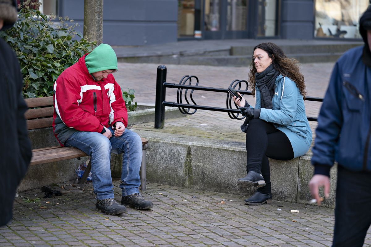 De daglige konkrete borgerrettede afgørelser som driver økonomien på socialområdet træffes mange steder, ude som inde af social- og sundhedsfagligt personale. (Arkivfoto)