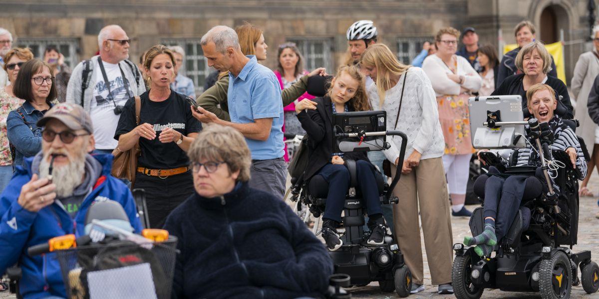 Økonomiaftalen mellem KL og Regeringen for 2022 skabte store demonstrationer på Christiansborg sidste år, hvor handicaporganisationerne var rasende over ikke at få flere penge i aftalen.