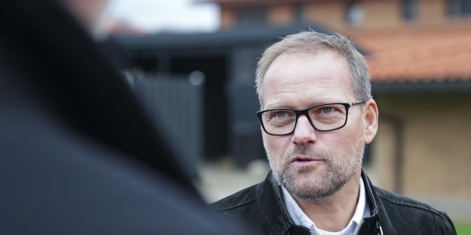 (Arkiv) Dansk Folkeparti vil ikke flytte opgaver fra jobcentre til a-kasser, hvis der ikke dokumentation for, at a-kasserne er bedre til at få arbejdsløse i arbejde. Det siger beskæftigelsesordfører René Christensen.