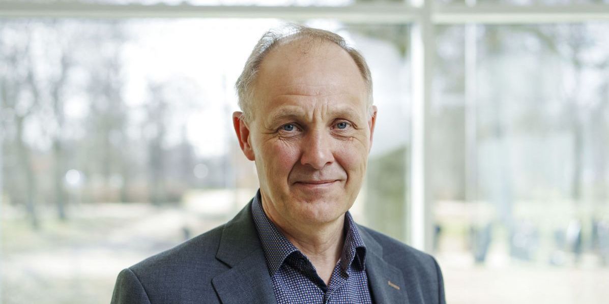 KL-formand Martin Damm kalder det forkert, når regeringen siger, at den ved at hæve kommunernes ramme med det demografiske træk sikrer uændret velfærd på de store områder.