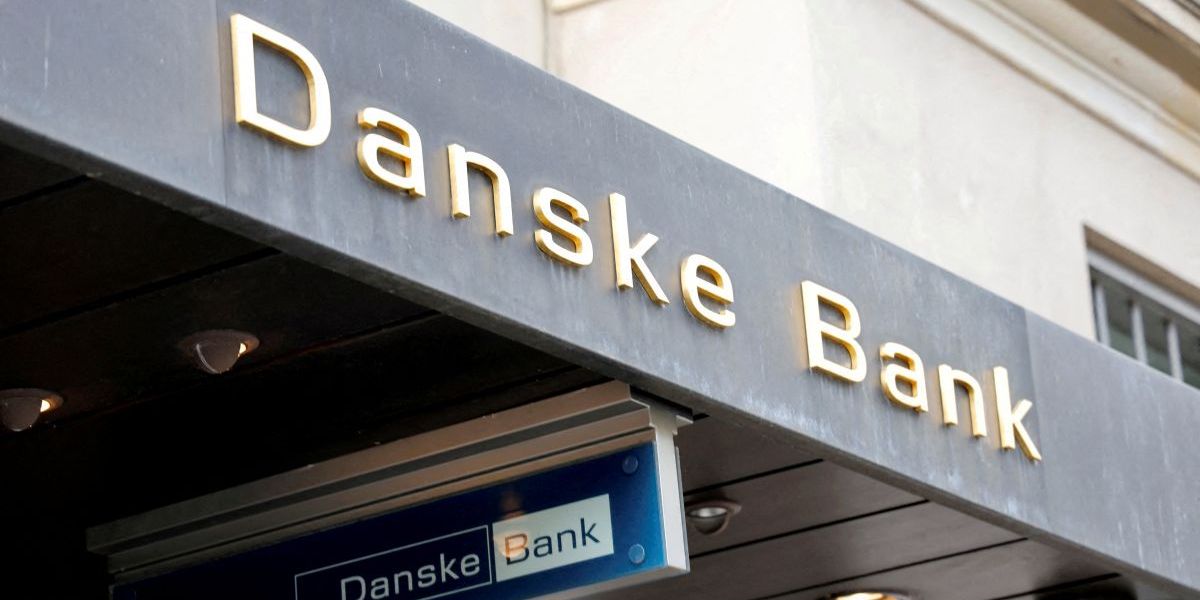 Danske Bank tror, at den høje inflation vil øge arbejdsløsheden og føre til faldende huspriser i Danmark.