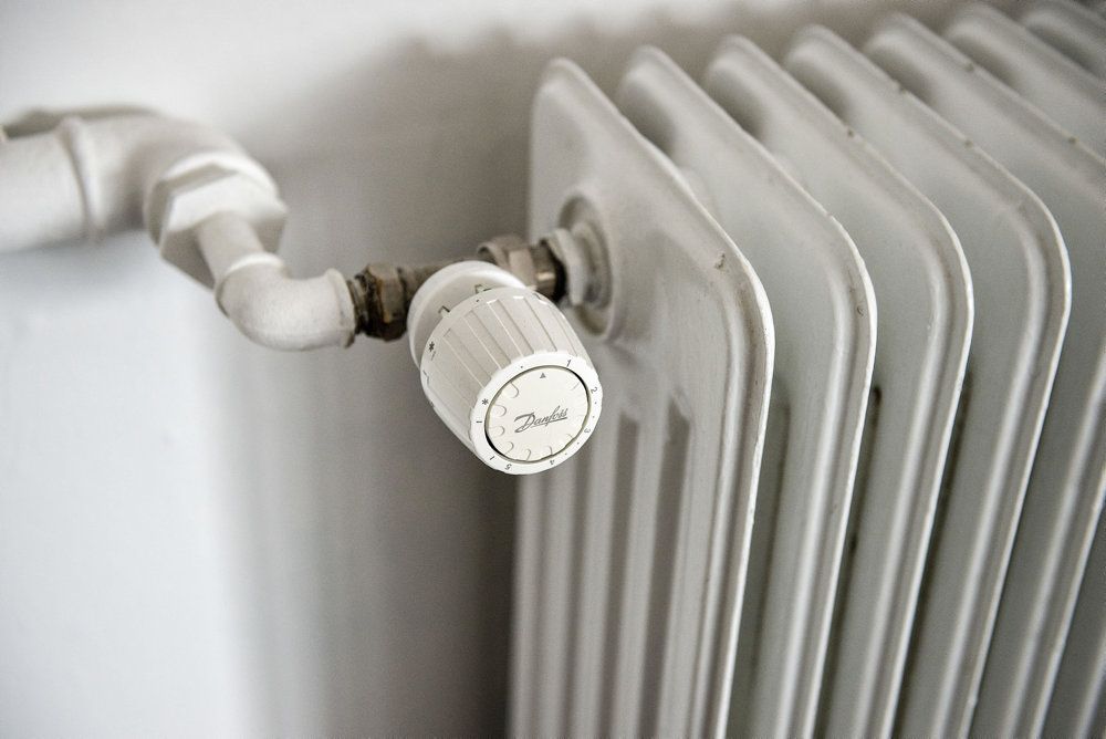 Det skal være slut med at bruge gas til boligopvarmning, så nu skal husstande med gasfyr have klar besked om alternativerne.