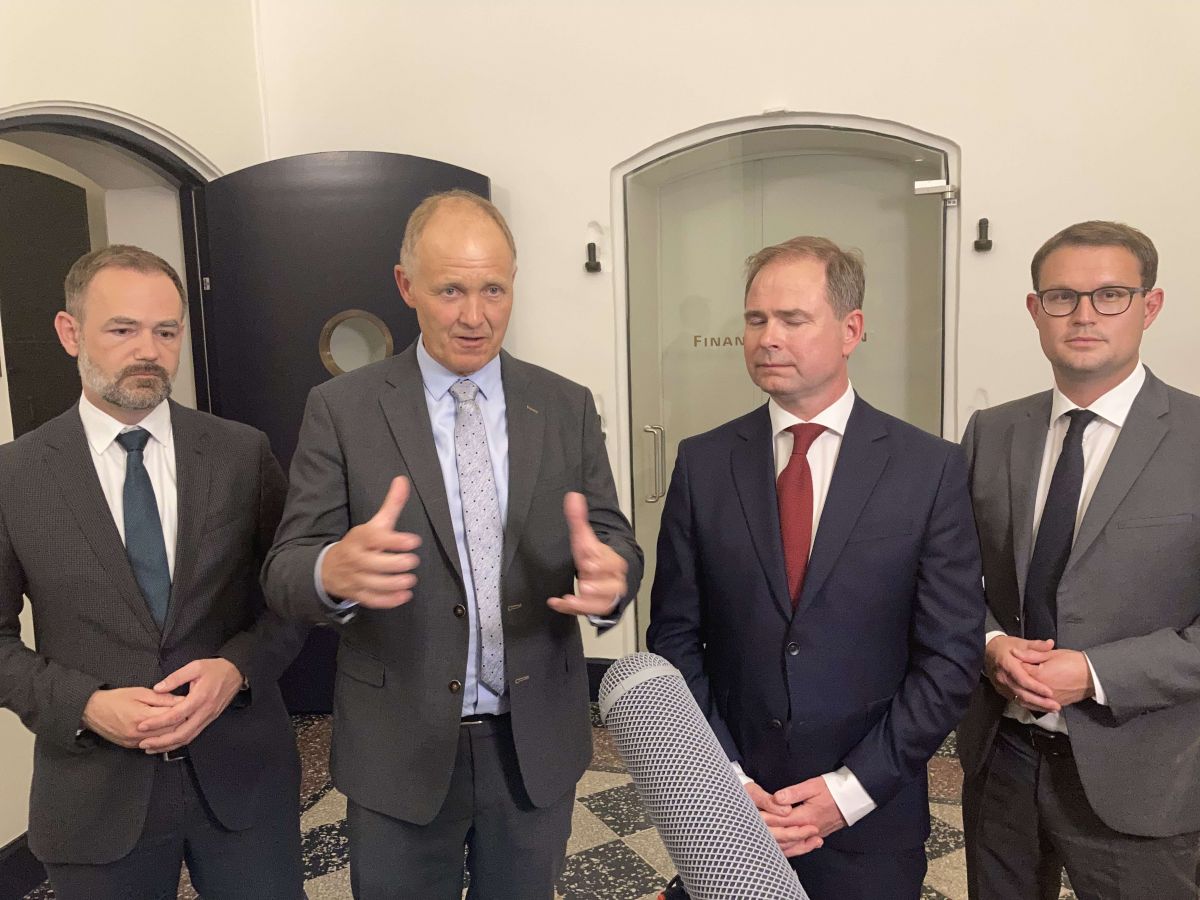 KL lagde på pressemødet efter indgåelse af økonomiaftalen igen og igen vægt på, at regeringen har forpligtet sig til at støtte op om de prioriteringer, som kommunerne bliver nødt til at gennemføre for at få budgetterne til at hænge sammen.
