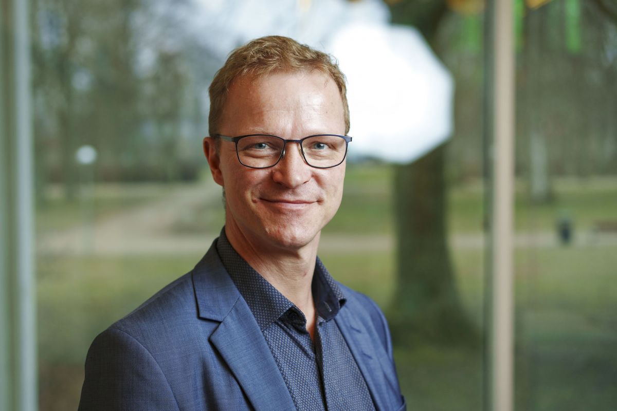 I 75 procent af de positive artikler og meddelelser fra Middelfart Kommune er det kun borgmester Johannes Lundsfryd (S), der bliver citeret. Det møder kritik.
