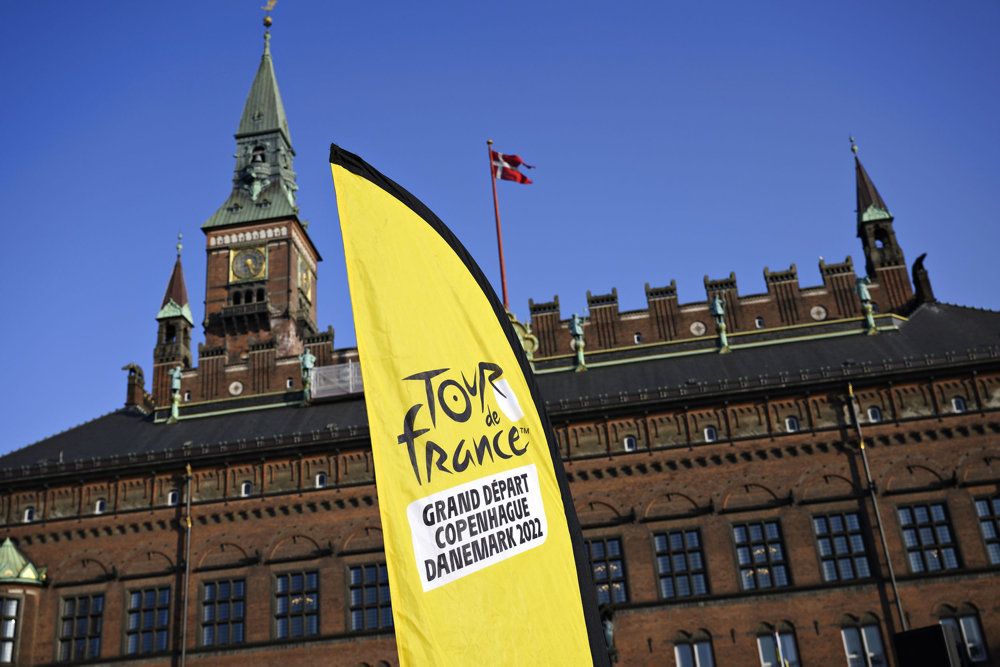 Onsdag er der præcis en måned til, at 1. etape af Tour de France køres i Danmark. Forberedelserne har længe været i gang.