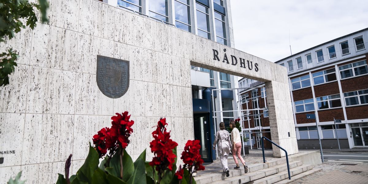 På rådhuset i Slagelse har man ifølge NB-Økonomis opgørelse landets største udfordring med at få budgettet for 2023 til at hænge sammen, når man alene kigger på indtægterne.