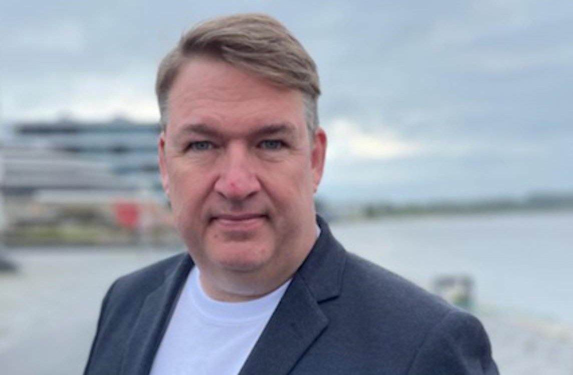 Byråd bør stille krav til de forhold, som de mange nye solcellepaneler bliver produceret under. Det mener Thomas Vedsted Rothman, byrådsmedlem for Nye Borgerlige i Haderslev.