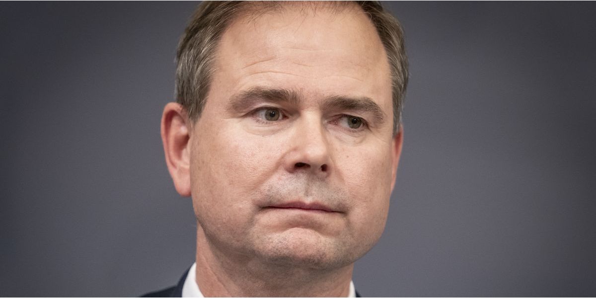 Finansminister Nicolai Wammen kalder det nu beklageligt, at regeringen kun har sparet 127 millioner kroner på konsulentforbruget og ikke de planlagte 803 millioner kroner.