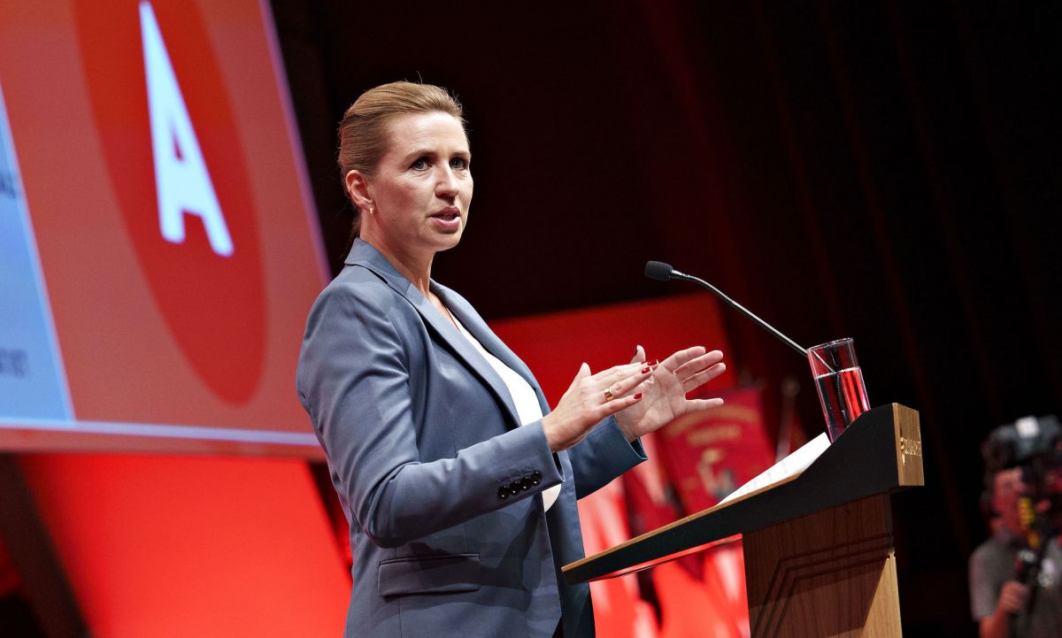 Det skal honoreres bedre at gå på anden del af sosu-uddannelsen, sagde statsministeren på Socialdemokratiets kongres i Aalborg i weekenden.