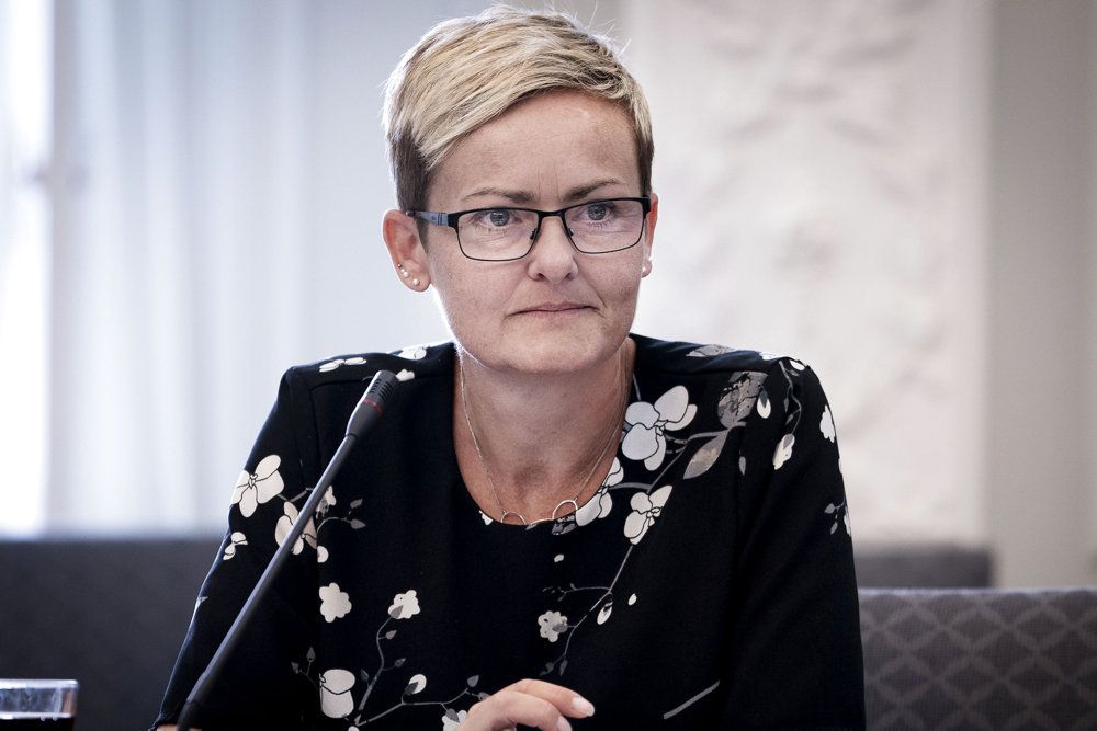 Det skal være forbudt at bruge børn til at tolke for familiemedlemmer. Det har et bredt flertal af Folketinget vedtaget.