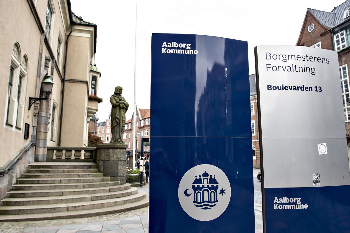 Borgmesterens forvaltning i Aalborg Kommune er kommet i søgelyset efter afsløringer om store beløb til receptioner, der er betalt af kommunens kasse.