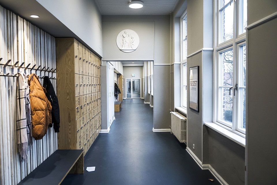 Ekspert advarer om, at de lavere temperaturer på eksempelvis folkeskoler kan medføre skimmelsvamp i bygninger, der er dårligt ventileret.