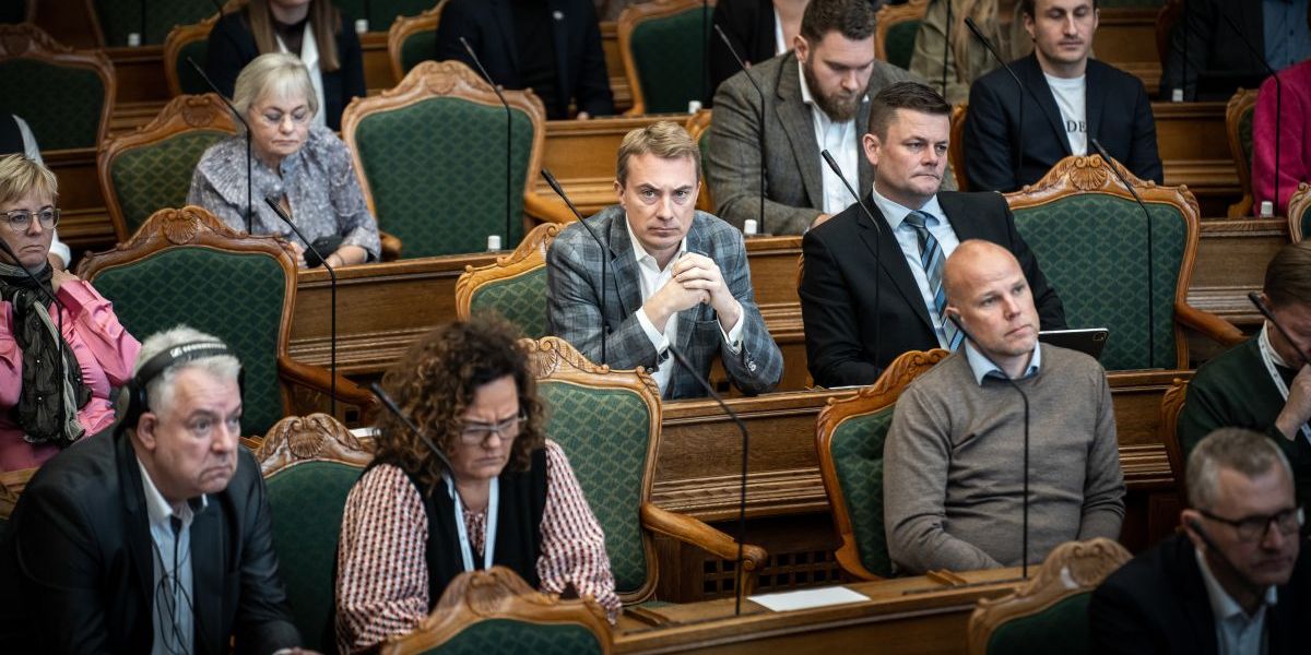 En række politiske aftaler er ikke blevet omsat til lov. Spørgsmålet er, om det nye Folketing får lov til at stemme om dem, eller om Socialdemokratiet trækker dem som led i regeringsforhandlinger med Venstre.
