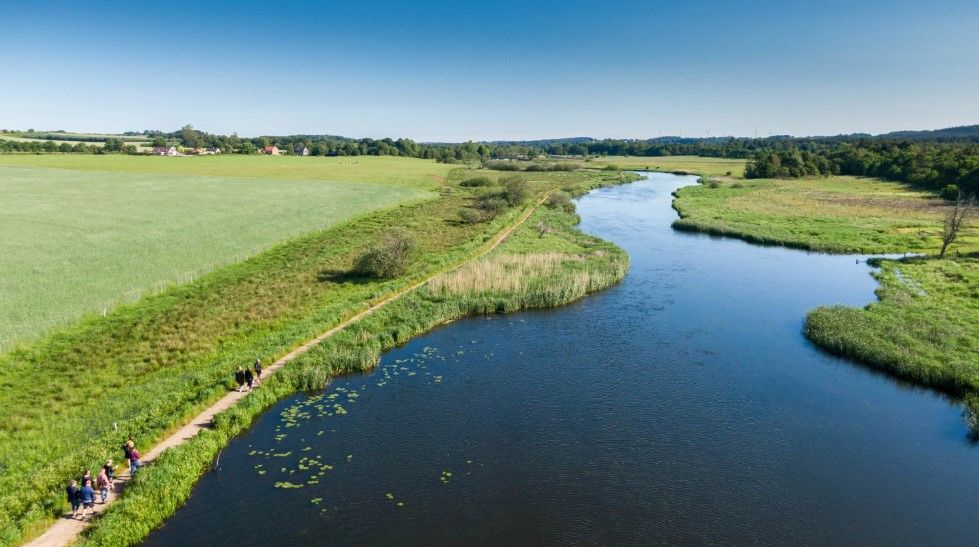 Projekt 'GudenåStien' vil realisere en 170 kilometer lang sti langs hele Gudenåen fra kilden i Tinnet Krat i Vejle Kommune til udløbet i Randers Fjord.
