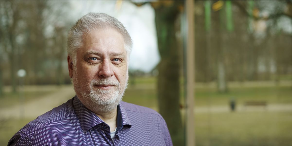 Hans Stavnsager (S), borgmester i Faaborg-Midtfyn Kommune, mener, at statsministeren sammen med folketinget skal tage et ansvar for kommunernes økonomi frem for at love mere velfærd.