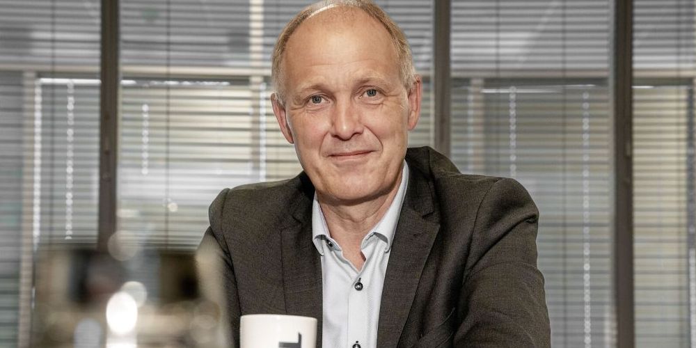"Hvordan dælen skal du finde ud af, hvor meget kokos og palmefedt, der er i forproducerede fødevarer?" spørger KL formand Martin Damm.