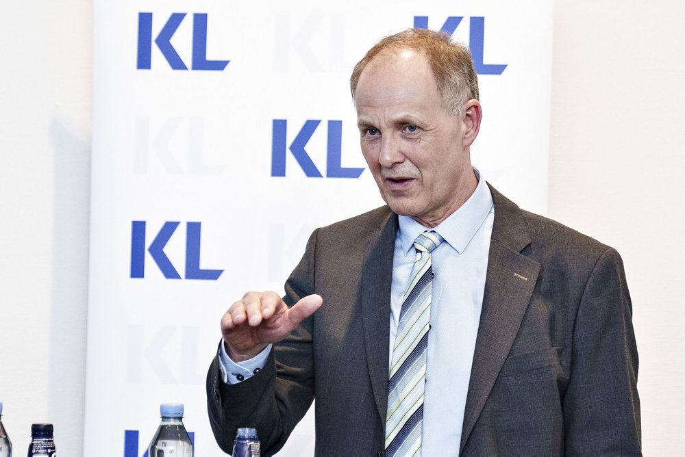 Vi kan ikke effektivisere os til flere hænder, mener KL-formand Martin Damm. Regeringen må forberede sig på at sige den svære sandhed til borgerne.