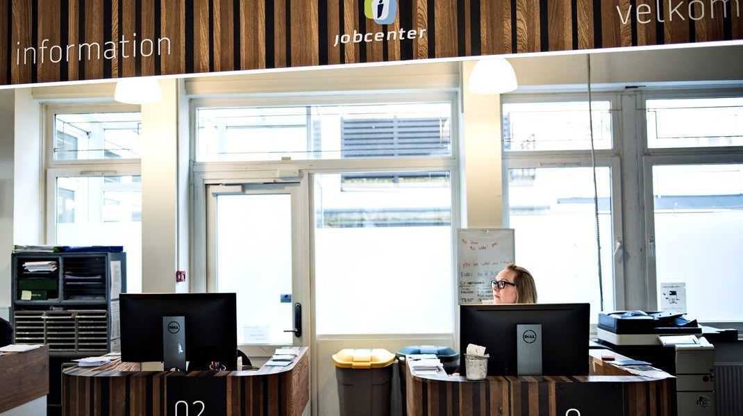 Flere jobcenterchefer som NB-Beskæftigelse har været i kontakt med, frygter at den hårde retorik mod jobcentrenes vil skræmme nogle væk fra faget.