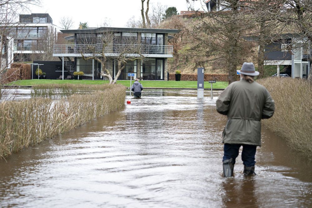I februar 2020 ramte massive oversvømmelser blandt andet en kolonihaveforening i Holstebro, da Storå gik over sine bredder. Senest gik Storå over sine bredder i februar 2022. Klimasikring har været med til at holde vandet stangen i denne omgang.