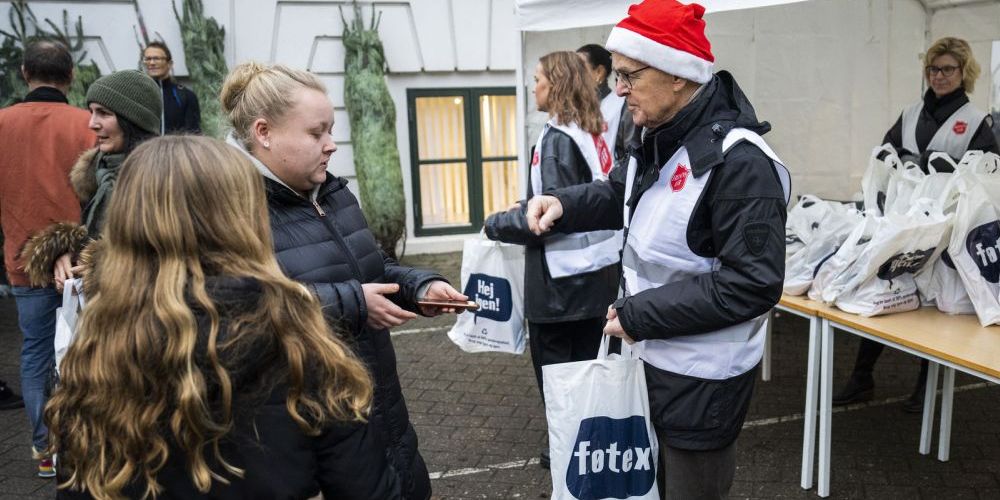 Det vakte opsigt, da penge, der ellers var afsat til handicapområdet, gik til regeringens akutte julehjælp.