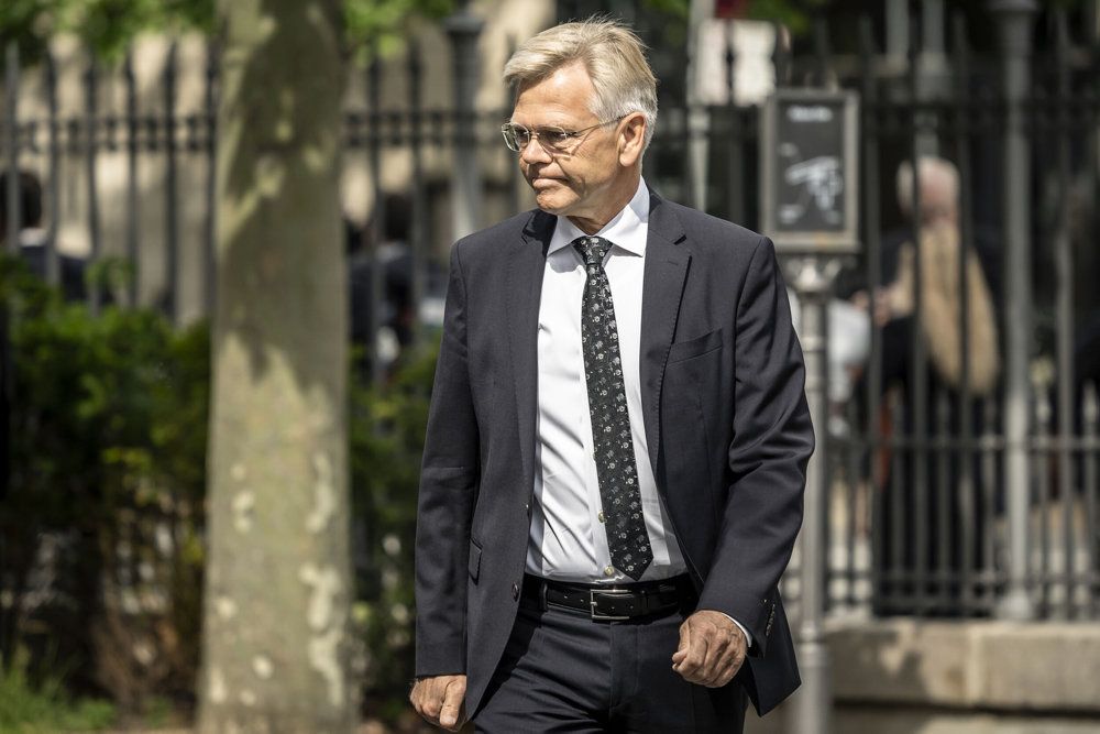 Tidligere departementschef i Statsministeriet Karsten Dybvad er formand for et udvalg nedsat af Djøf, som fredag kommer med en række anbefalinger for samarbejdet mellem politikere og centraladministrationen.