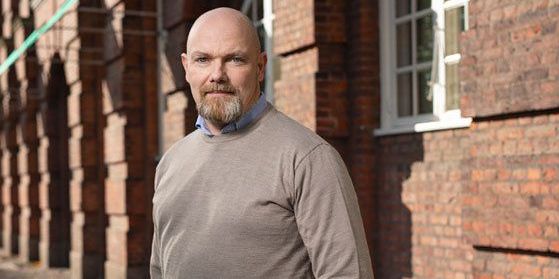 Sektorformand i FOA Kim Henriksen takker regeringen for at have dagplejerne in mente ved uddelingen af inflationshjælp.