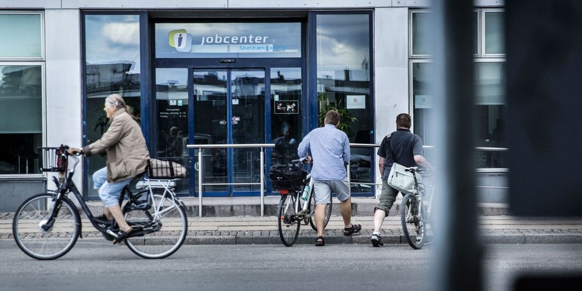 Ved udgangen af året var der lidt over 98.000 kontanthjælpsmodtagere i Danmark. Det er omkring 1700 flere end ved udgangen af 2021.