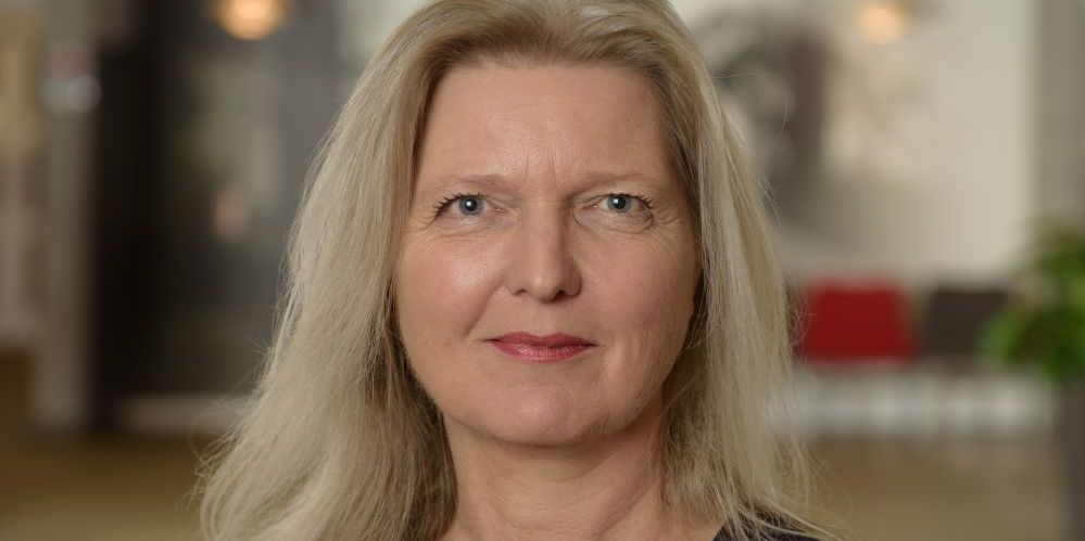 "Kommunerne har mangel på kapacitet, og dermed er der jo i udgangspunktet et behov for at købe sig til kapacitet," siger Helene Bækmark, direktør for Social og Arbejdsmarked i Randers Kommune.