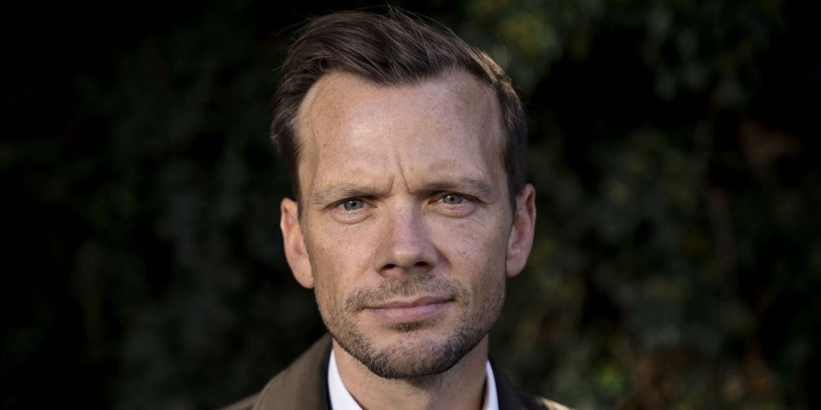 Justitsminister Peter Hummelgaard (S) baner med et nyt lovforslag vejen for kommunale tryghedsvagter.