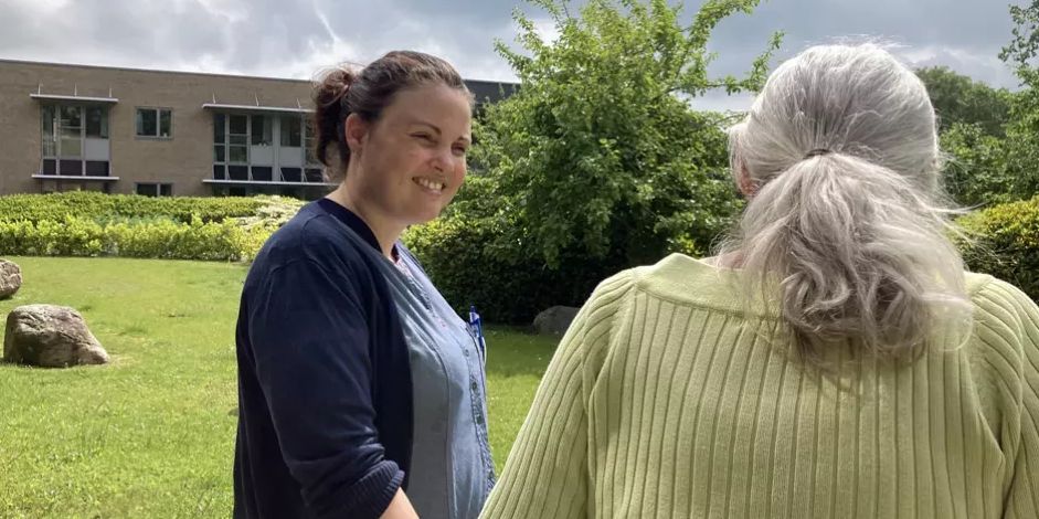 Med en fokuseret indsats lykkes det for ældreplejen i Odense at få medarbejdere til at gå op i tid. I artiklen er der erfaringsbaserede tips til hvordan.