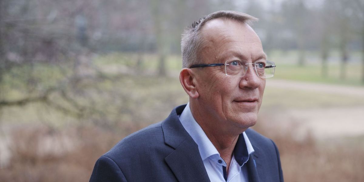 Borgmester i Aabenraa Kommune Jan Riber Jakobsen (K) vil overveje fremtidige tilladelser til solcelleanlæg, hvis kommunekassen fortsætter med at tabe penge på den kommunale udligning.