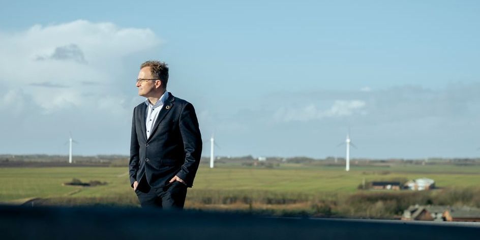 Formand for Landdistrikternes Fællesråd Steffen Damsgaard deler roser ud til SVM-regeringen for den nye finanslov.