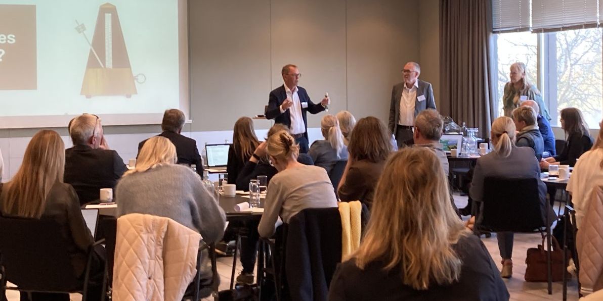 Børne- og ungedirektør Claus Svold fra Vejle kommune fortalte om udfordringer og muligheder ved frisættelsesdagsordenen til NB-Økonomis seminar om frisættelsen af den offentlige sektor.