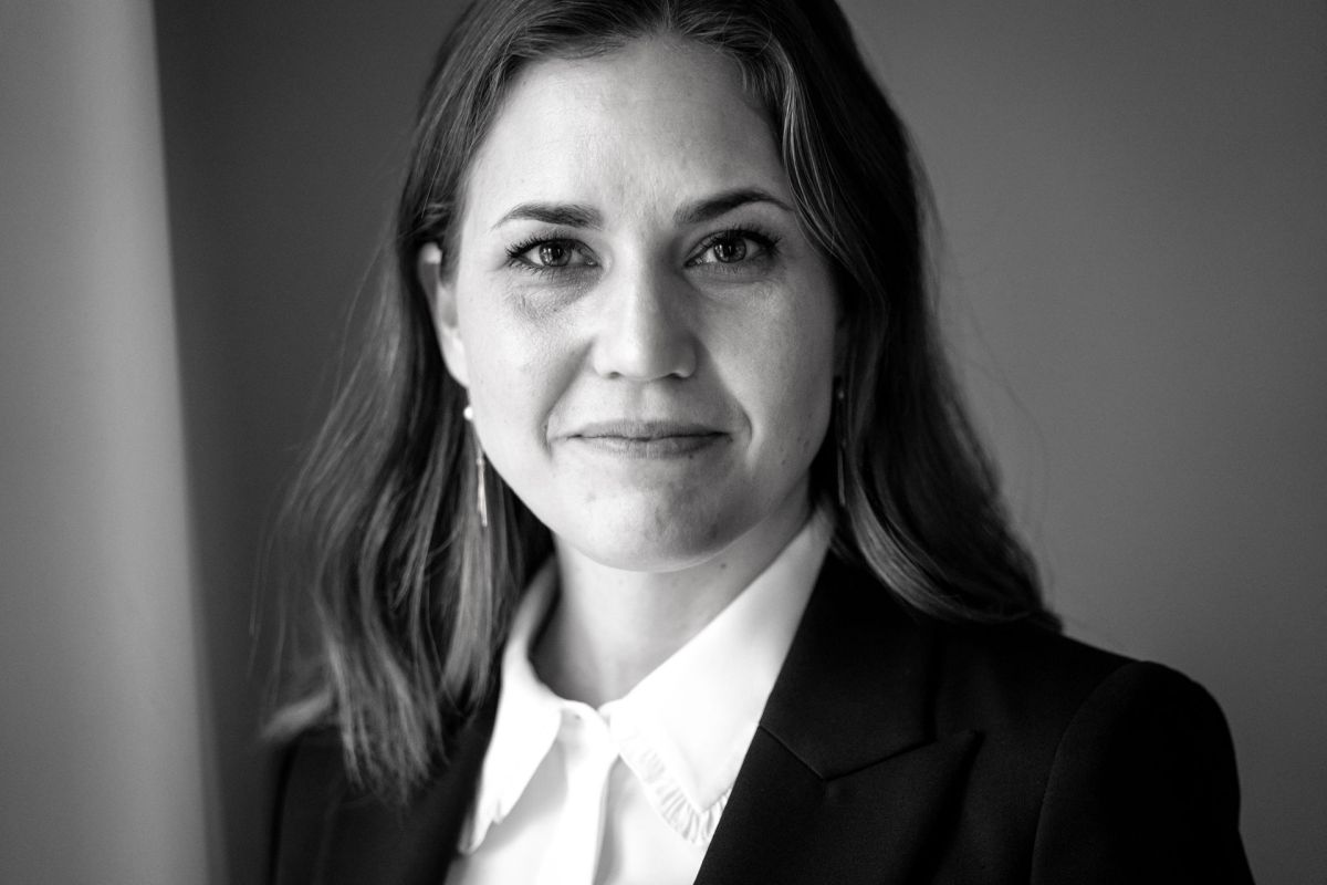 Digitaliserings- og ligestillingsminister Marie Bjerre er glad for, at erfaringerne ved videomøder mellem borgerne og f.eks. kommuner viser, at det er te godt supplement til de fysiske møder.