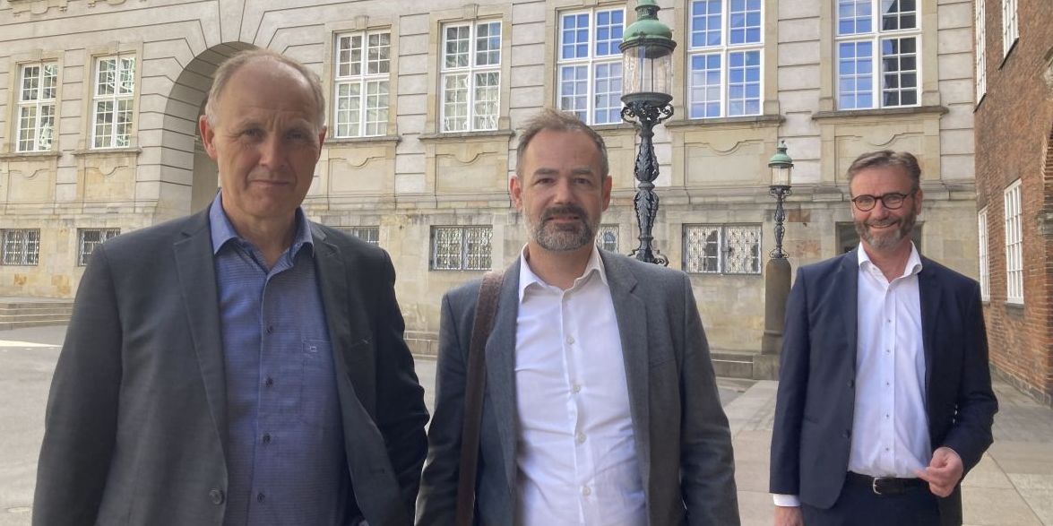 KL's forhandlingsdelegation indledte klokken 19 den afgørende slutforhandling med regeringen.
