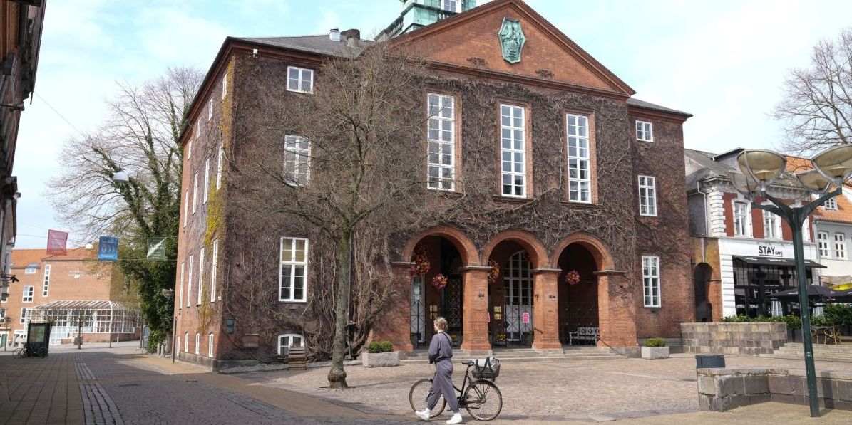 Det trækker ud med at finde ud af, hvem der skal være kommunaldirektør på rådhuset i Kolding.